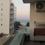 Black Sea Apartament *