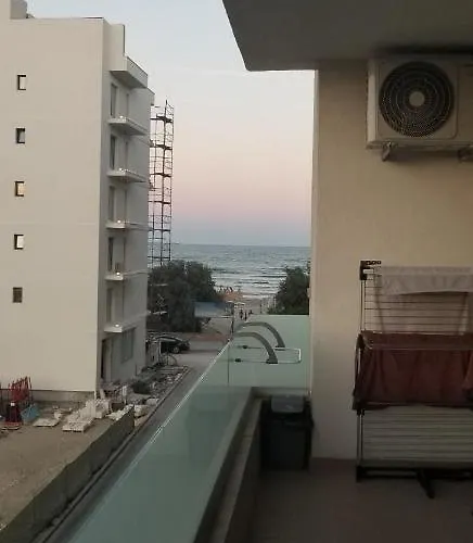 Black Sea アパート *